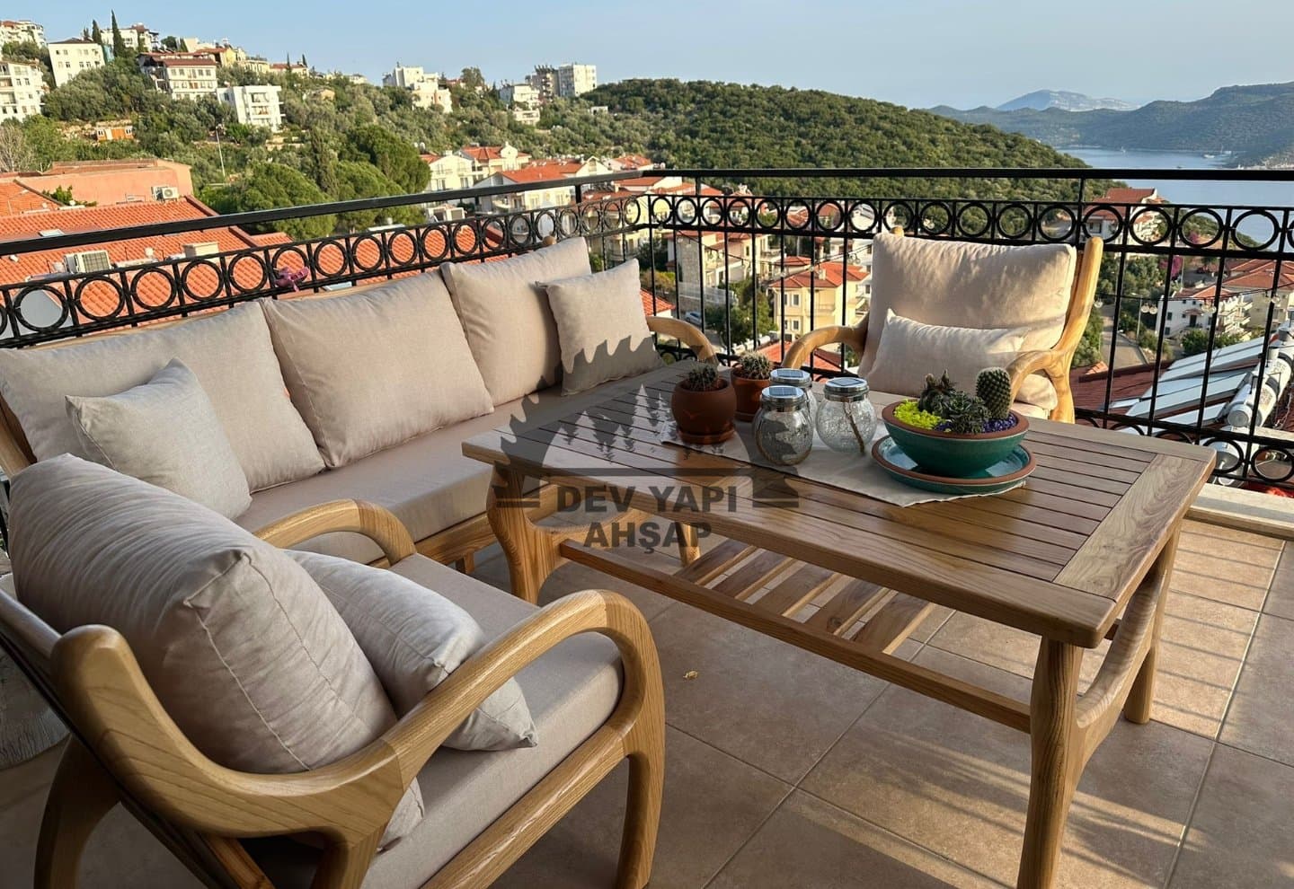Gölgelikli teras
